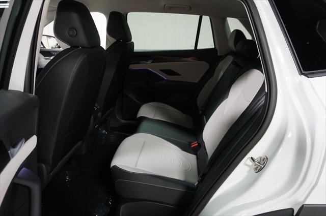 new 2025 Volkswagen Tiguan car, priced at $35,284