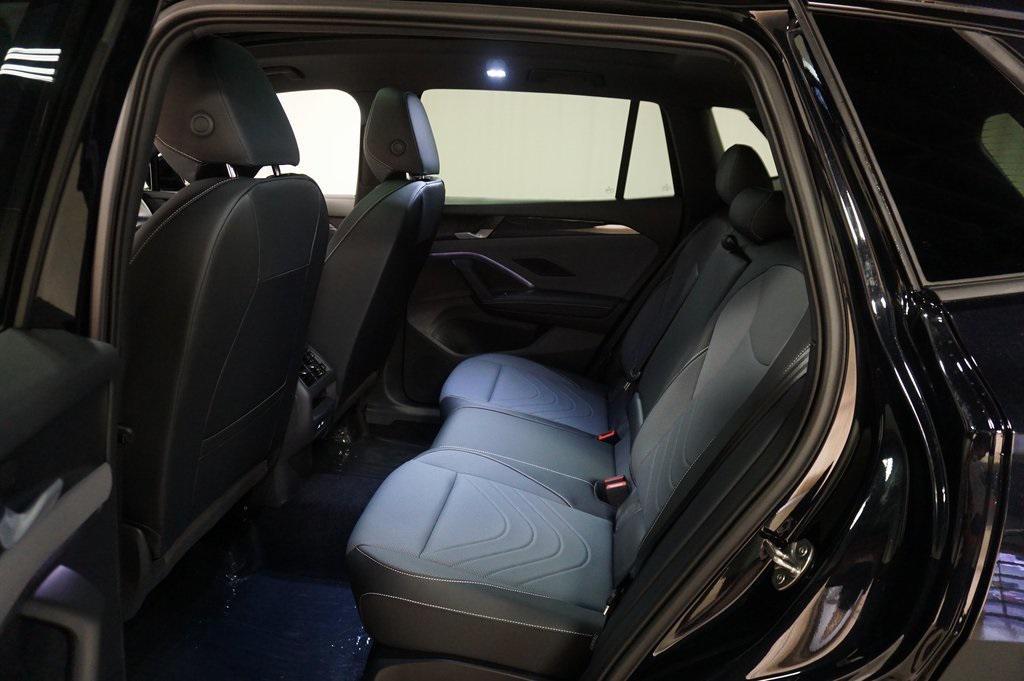 new 2025 Volkswagen Tiguan car, priced at $37,298