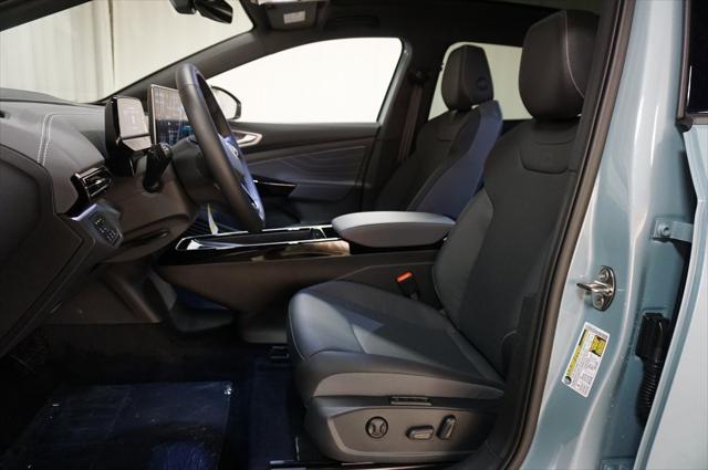 new 2025 Volkswagen ID.4 car, priced at $49,432