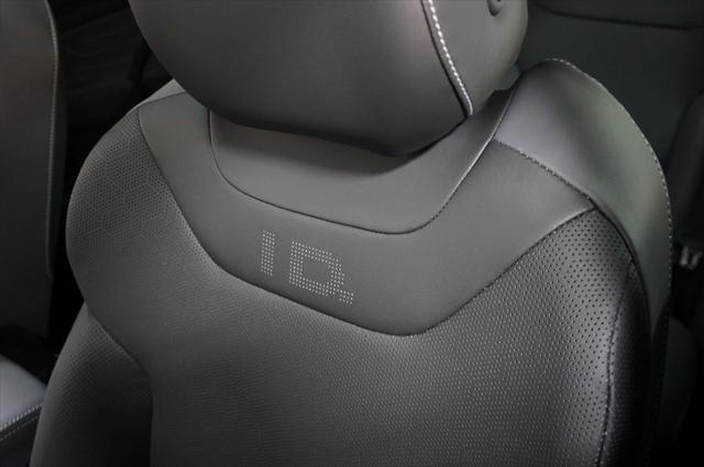 new 2025 Volkswagen ID.4 car, priced at $49,432