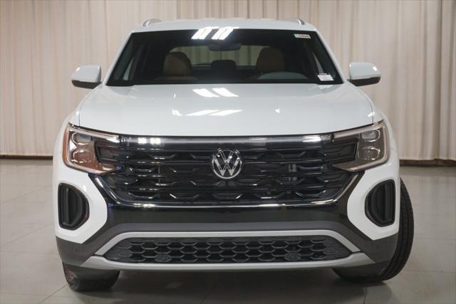 new 2024 Volkswagen Atlas Cross Sport car, priced at $38,943