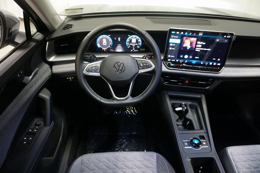new 2025 Volkswagen Tiguan car, priced at $30,959