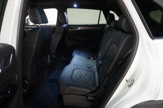 new 2025 Volkswagen Atlas Cross Sport car, priced at $45,404