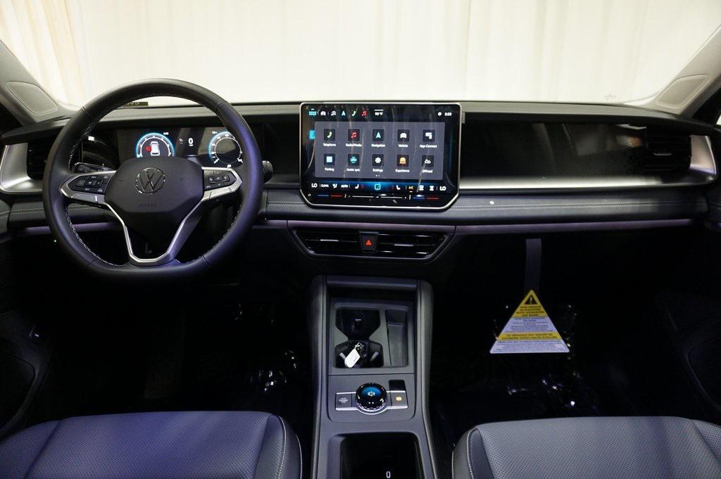 new 2025 Volkswagen Tiguan car, priced at $34,238