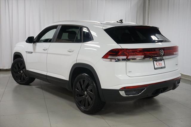 new 2024 Volkswagen Atlas Cross Sport car, priced at $39,372