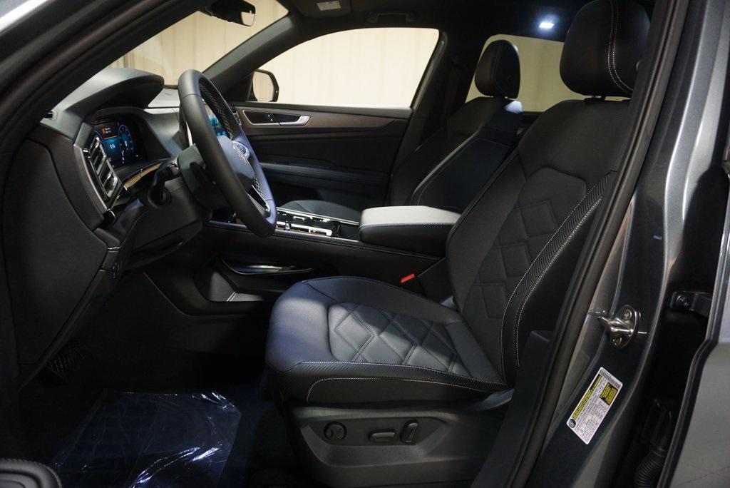 new 2025 Volkswagen Atlas Cross Sport car, priced at $42,244
