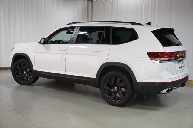 new 2025 Volkswagen Atlas car, priced at $43,443