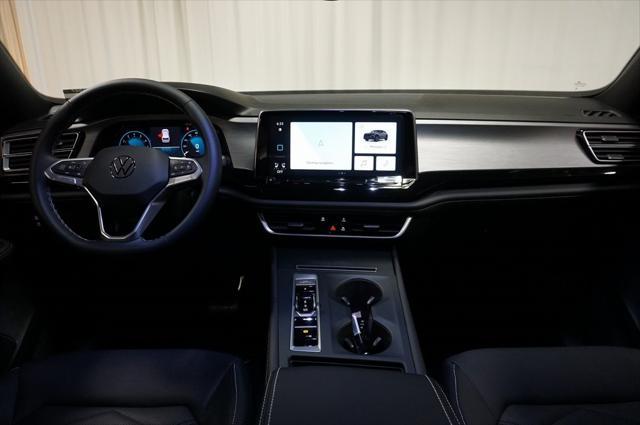 new 2025 Volkswagen Atlas Cross Sport car, priced at $39,014