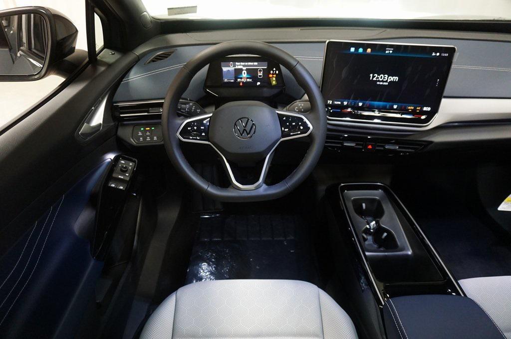 new 2025 Volkswagen ID.4 car, priced at $50,040