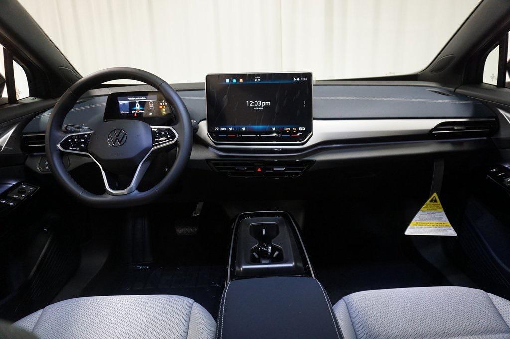 new 2025 Volkswagen ID.4 car, priced at $50,040