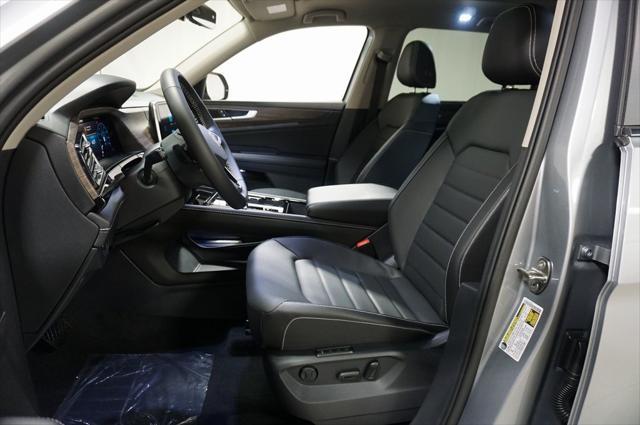 new 2025 Volkswagen Atlas car, priced at $45,926