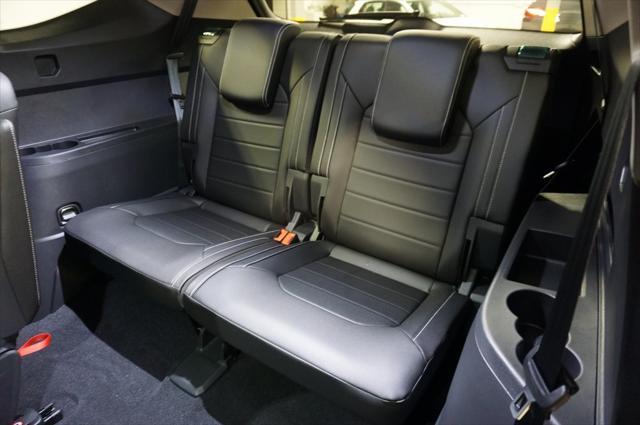 new 2025 Volkswagen Atlas car, priced at $45,926