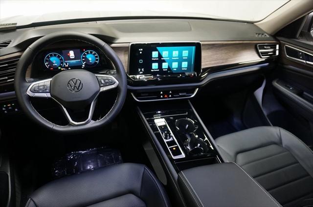 new 2025 Volkswagen Atlas car, priced at $45,926