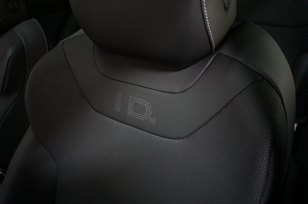 new 2025 Volkswagen ID.4 car, priced at $49,442