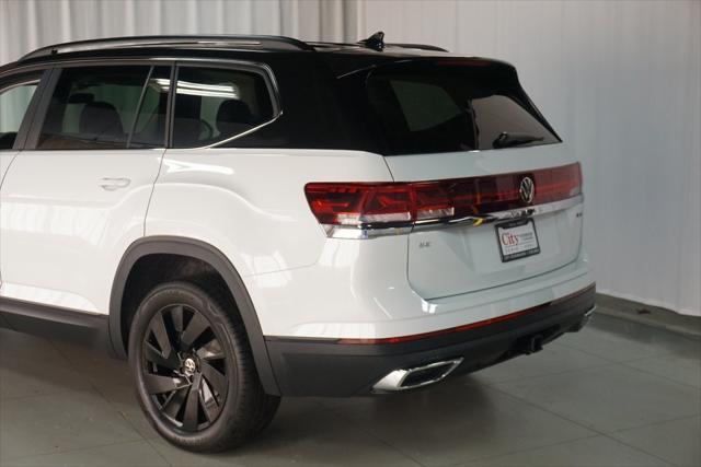 new 2024 Volkswagen Atlas car, priced at $44,668