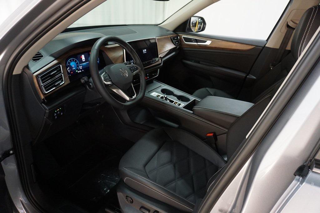 new 2026 Volkswagen Atlas car, priced at $41,245