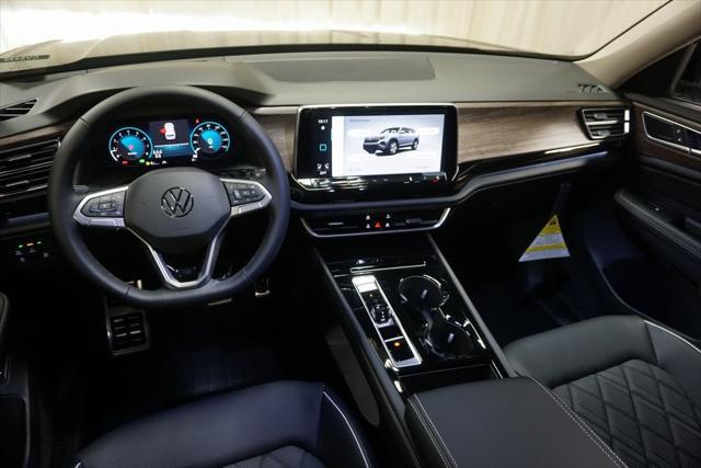 new 2025 Volkswagen Atlas car, priced at $50,684