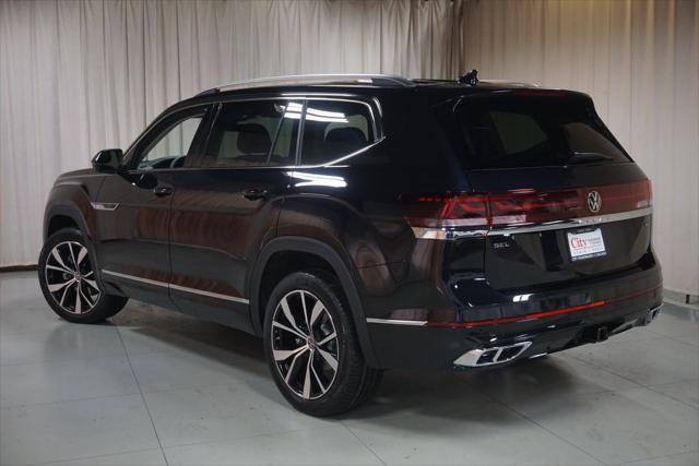 new 2025 Volkswagen Atlas car, priced at $50,684