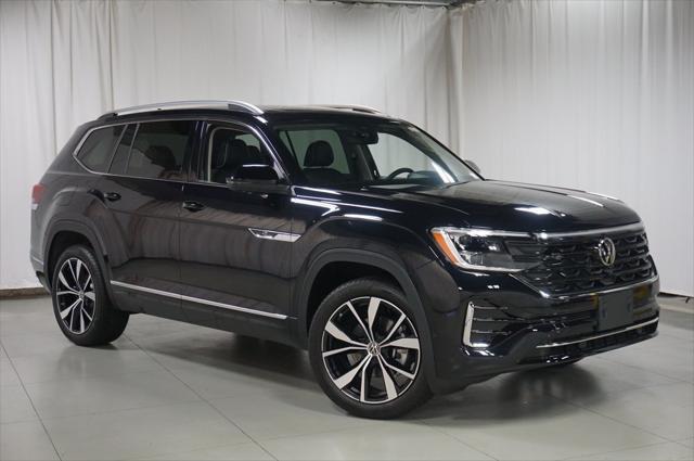 new 2025 Volkswagen Atlas car, priced at $50,684