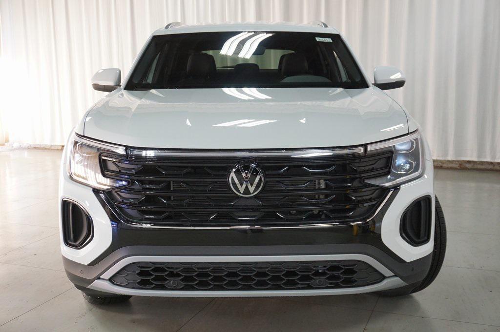 new 2025 Volkswagen Atlas Cross Sport car, priced at $41,559