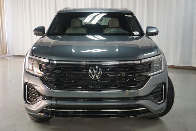 new 2025 Volkswagen Atlas Cross Sport car, priced at $51,018