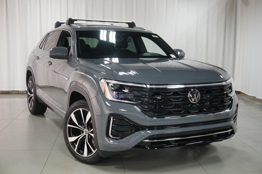 new 2026 Volkswagen Atlas Cross Sport car, priced at $56,649