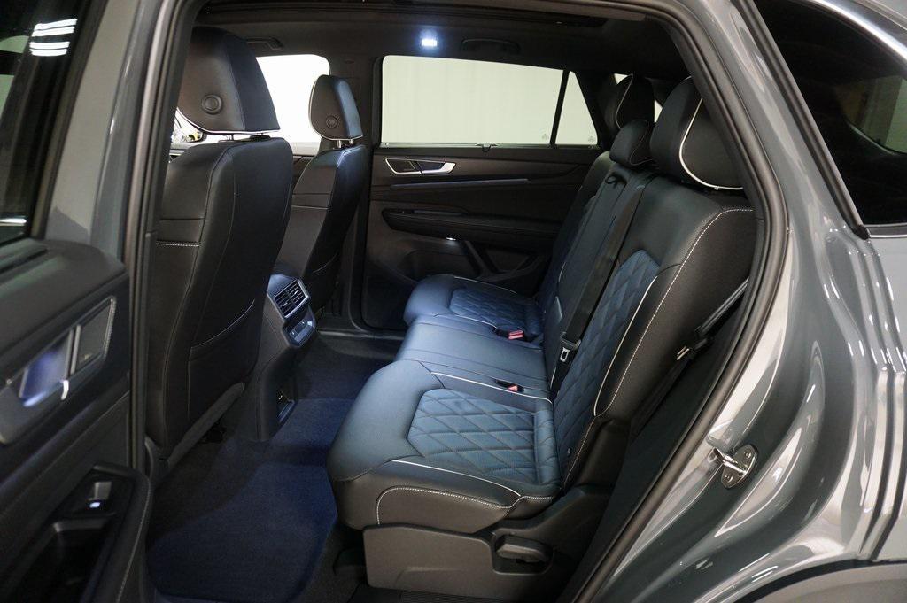 new 2026 Volkswagen Atlas Cross Sport car, priced at $56,649