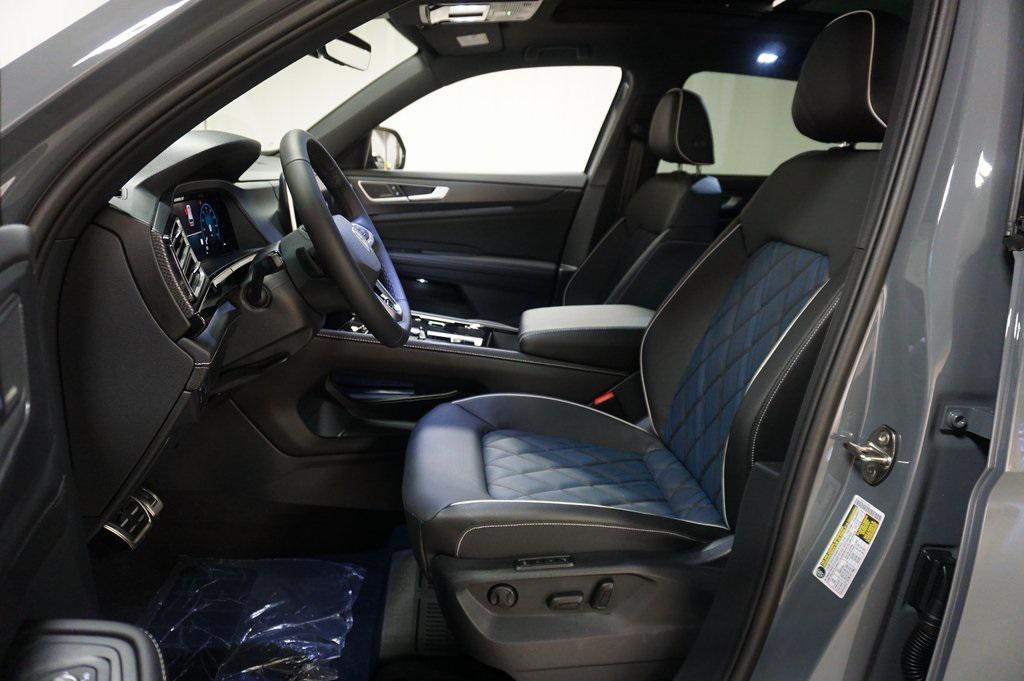 new 2026 Volkswagen Atlas Cross Sport car, priced at $56,649