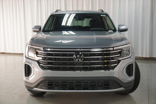 new 2025 Volkswagen Atlas car, priced at $45,073