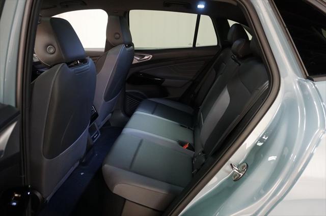 new 2025 Volkswagen ID.4 car, priced at $49,432