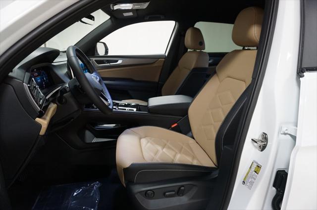new 2025 Volkswagen Atlas Cross Sport car, priced at $43,821