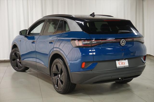 new 2025 Volkswagen ID.4 car, priced at $49,626