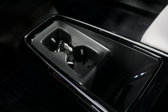 new 2025 Volkswagen ID.4 car, priced at $49,626