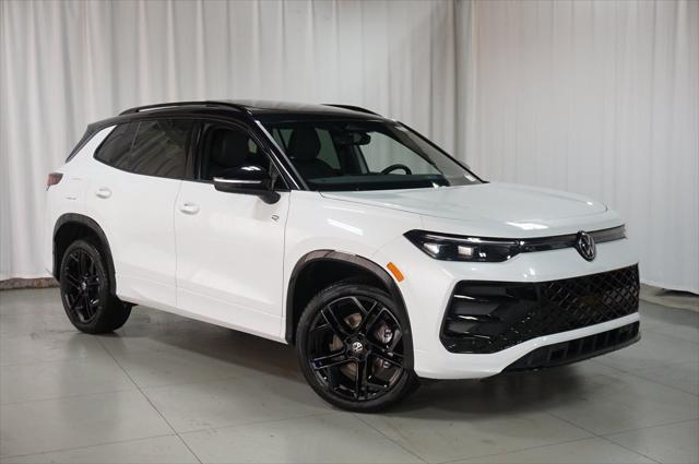 new 2025 Volkswagen Tiguan car, priced at $38,878