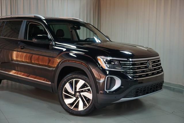 new 2024 Volkswagen Atlas car, priced at $44,186