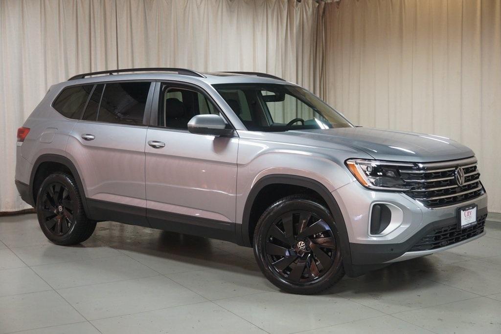 new 2024 Volkswagen Atlas car, priced at $43,815