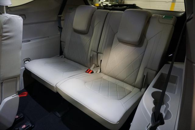 new 2025 Volkswagen Atlas car, priced at $51,411