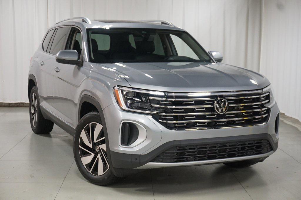 new 2025 Volkswagen Atlas car, priced at $43,420