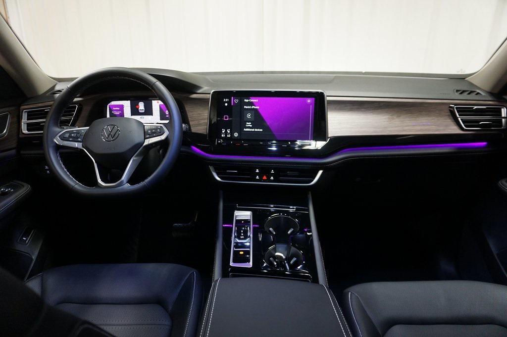 new 2025 Volkswagen Atlas car, priced at $43,420