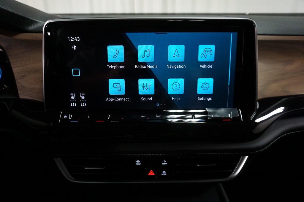 new 2025 Volkswagen Atlas car, priced at $34,636