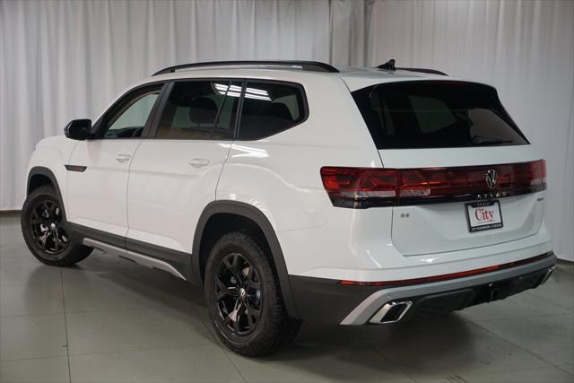 new 2025 Volkswagen Atlas car, priced at $46,002