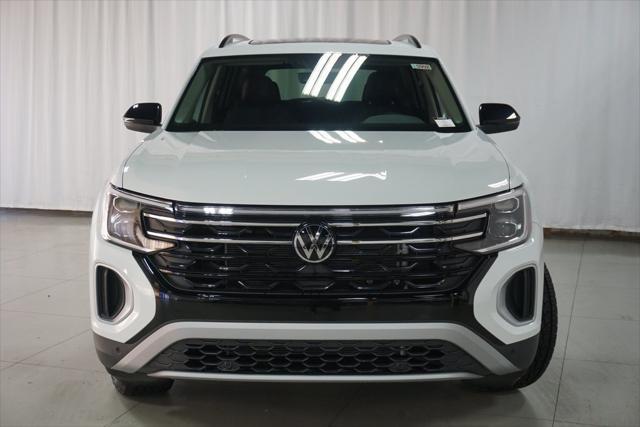 new 2025 Volkswagen Atlas car, priced at $46,002