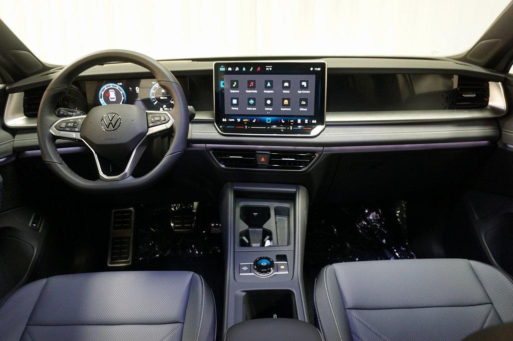 new 2025 Volkswagen Tiguan car, priced at $37,193