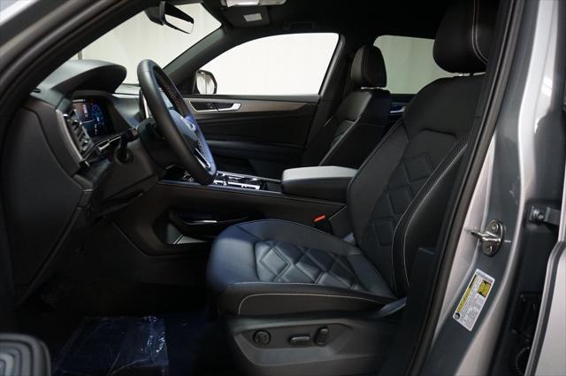 new 2025 Volkswagen Atlas Cross Sport car, priced at $43,860