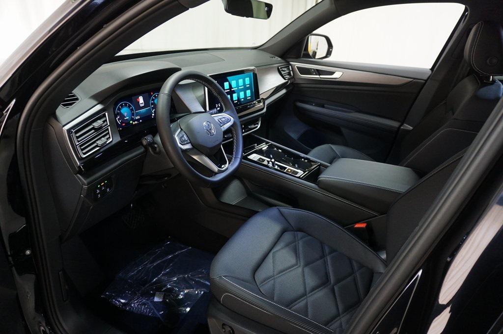 new 2026 Volkswagen Atlas Cross Sport car, priced at $45,603