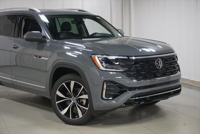 new 2025 Volkswagen Atlas car, priced at $52,175