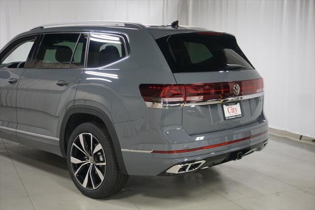 new 2025 Volkswagen Atlas car, priced at $52,175