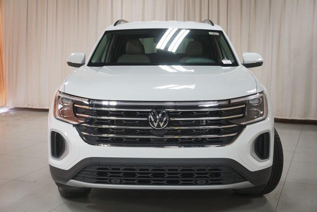 new 2024 Volkswagen Atlas car, priced at $40,151