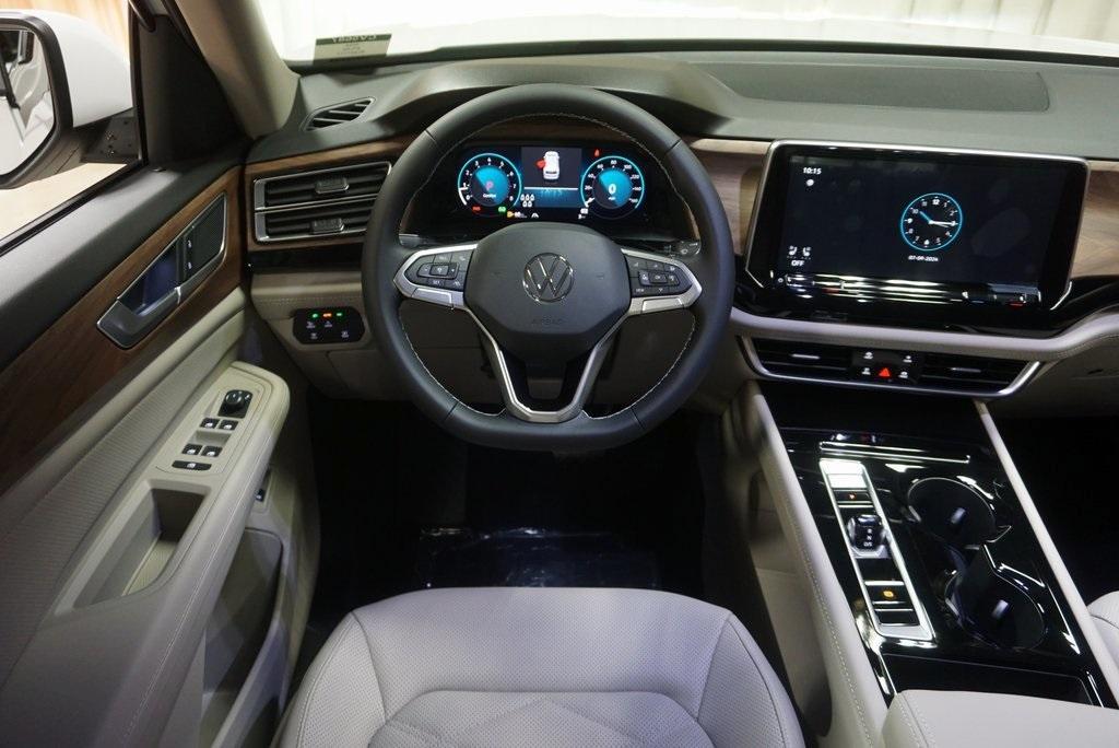 new 2024 Volkswagen Atlas car, priced at $40,151