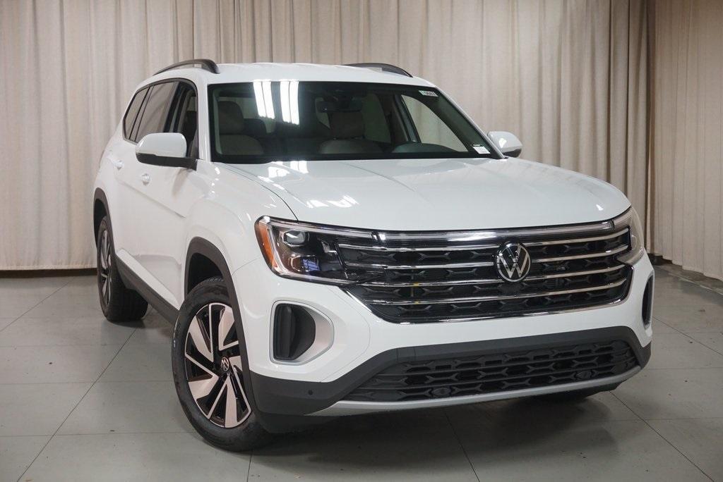 new 2024 Volkswagen Atlas car, priced at $40,151